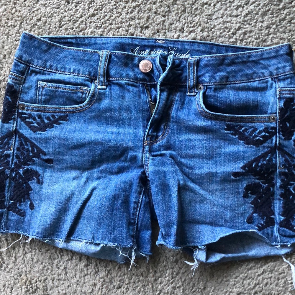 American eagle Jean shorts with  print